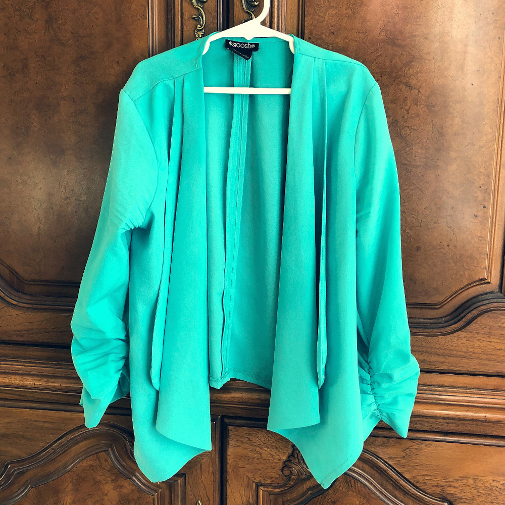 Green Ruched Sleeve Shawl/Blazer